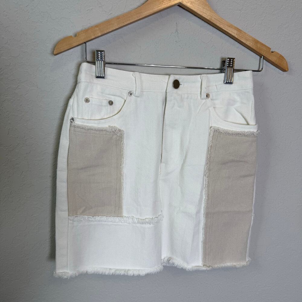 Paper Moon Women's White‎ and Tan Patch Denim Mini Skirt Size S NEW